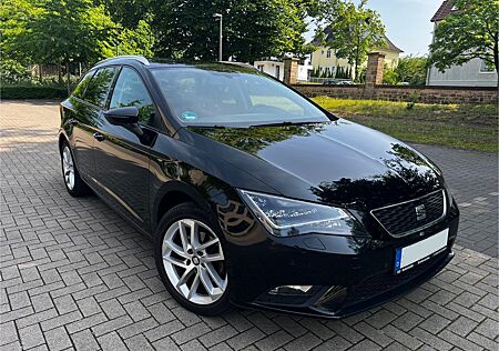 Seat Leon ST 2.0 TDI Automatik, Top Zustand
