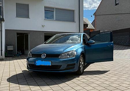 VW Golf Volkswagen 1.6 TDI BlueMotion BlueMotion