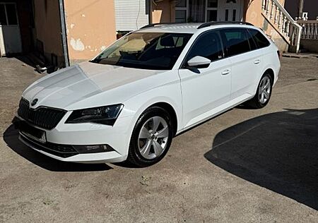 Skoda Superb 2.0 TDI SCR 140kW DSG 4x4 Ambition Co...