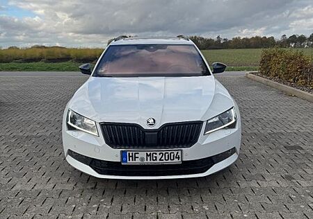 Skoda Superb 2.0 TDI SCR 140kW DSG SportLine Combi...