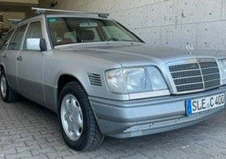 Mercedes-Benz 300 E TD Autom.Schiebedach 2x Airbag AHK