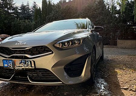 Kia Cee'd / Ceed 1.5 T-GDI DCT GT-line SW GT-line