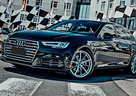 Audi A4 Avant Sport 2.0 TDI Navi S line 19 Zoll RS4
