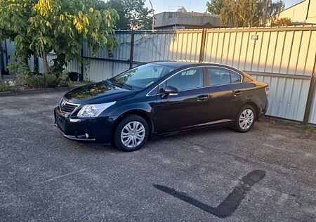Toyota Avensis 1.6L Benzin