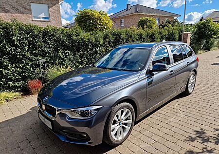 BMW 318d Touring Advantage - Sportsitze, M-Lenkrad