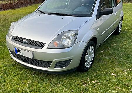 Ford Fiesta *Top gepflegt* 1,3 44 kW Style Style