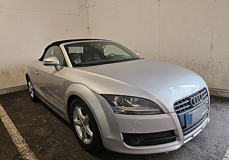 Audi TT Roadster 1.8 TFSI TÜV NEU //INSPEKTION NEU //