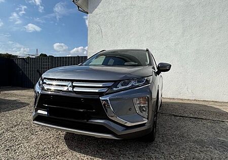 Mitsubishi Eclipse Cross Diamant Vollausstattung Rockford