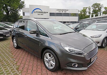 Ford S-Max Titanium__7-Sitze__