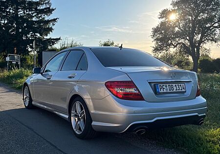 Mercedes-Benz C 350 4MATIC BlueEFF. AMG-Paket