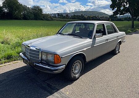 Mercedes-Benz 280 E, W123, nur 92555 KM, Familienbesitz