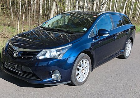 Toyota Avensis Combi 2,2-l-D-CAT Executive Euro5
