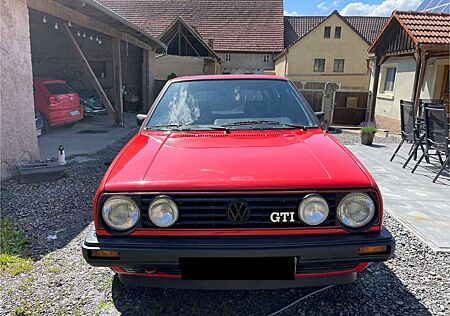 VW Golf Volkswagen 2 GTI