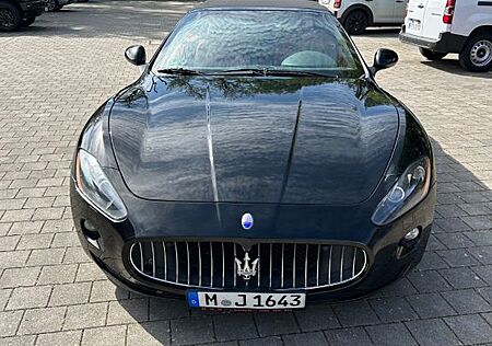 Maserati GranCabrio 4.7 V8 Automatik -