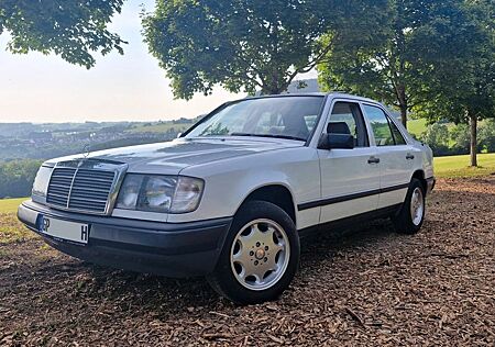 Mercedes-Benz E 200 W124 200 - Service - H-Kennzeichen - TÜV 27