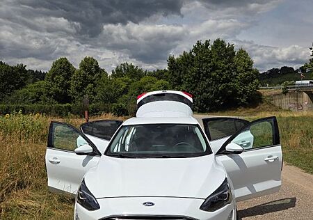 Ford Focus 1,0 EcoBoost 92kW Titanium Automatik