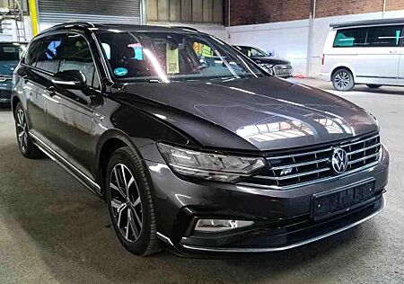 VW Passat Variant Volkswagen Passat Var 2.0 R-Line Panorama Navi Virtual ACC