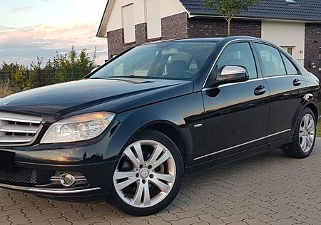 Mercedes-Benz C 220 CDI Automatik AVANTGARDE Limousine TÜV Neu