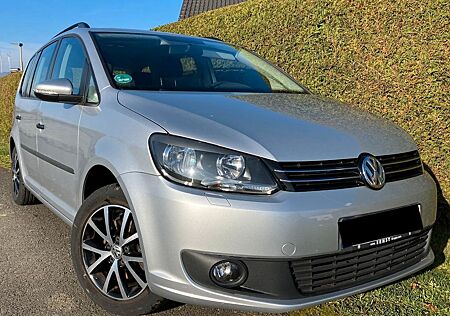 VW Touran Volkswagen 1.6 TDI Trendline BlueMotion Technolo...