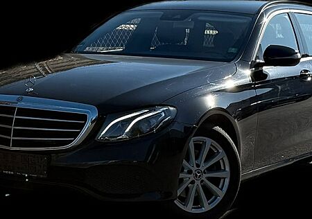 Mercedes-Benz E 220 E 220d E -Klasse T-Modell MwSt. LED 1.Hand AHK