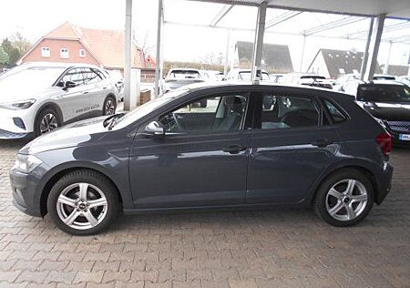 VW Polo Volkswagen 1.0 Comfortline, Ganzjahresreifen, PDC v.u