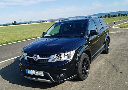 Fiat Freemont 2.0 16V Multijet Autom Allrad Black...