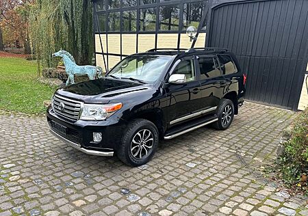 Toyota Land Cruiser 200 V8 4.5 D-4D Luxury 7Sitz JBL