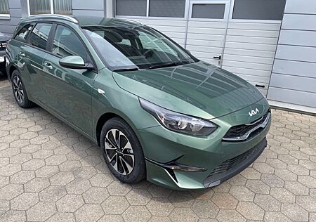 Kia Cee'd Sportswagon cee´d Sportwagon1,5 T-GDi GPF+7DCT+Navi+Rückfahr