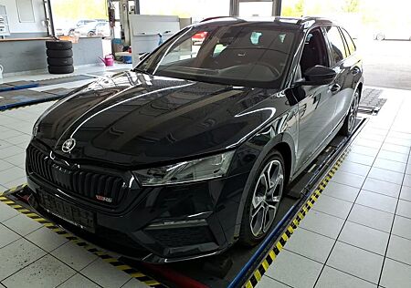 Skoda Octavia RS First Edition iV 1.4 TSI /TRAVEL/CAM