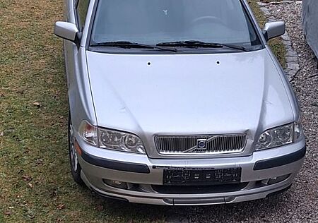 Volvo V40 1.8 - Tüv 5/2027