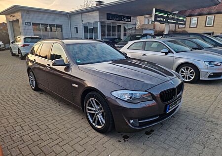 BMW 530 5 Touring d Klima Navi 8-Fach PDC Sitzhz