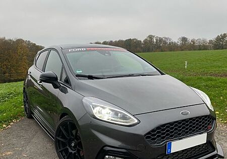 Ford Fiesta 1,5 EcoBoost ST mit Leder-Exklusiv-Pa...