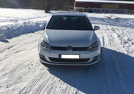 VW Golf Volkswagen 1.2 TSI 63kW LOUNGE - TÜV neu!