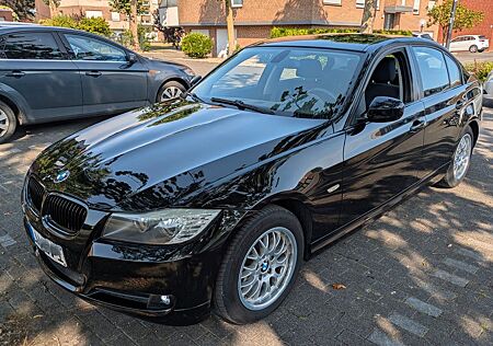 BMW 318i , 2.Hand, TÜV 2026, Nichtraucher/Rentner