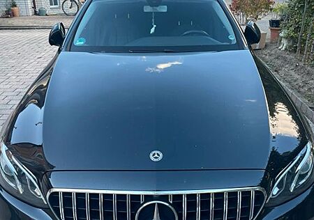 Mercedes-Benz E 200 d T, 9-Gang Autom, 8-fach bereift, TÜV neu