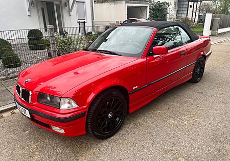 BMW 318i Cabrio E36 95t km Sammlerzustand Rostfrei