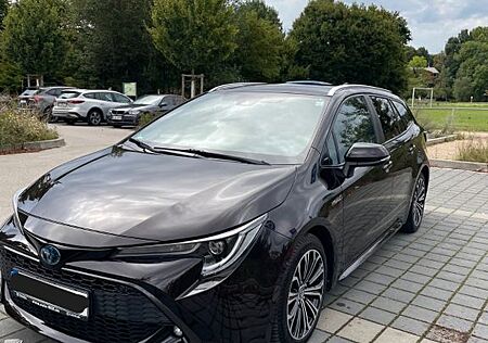Toyota Corolla 2,0 Hybrid Club Touring Sports Club
