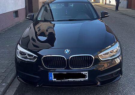 BMW 116i - mit Sommer/Allwetterreifen