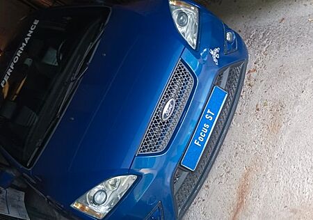 Ford Focus 2,5 ST ST