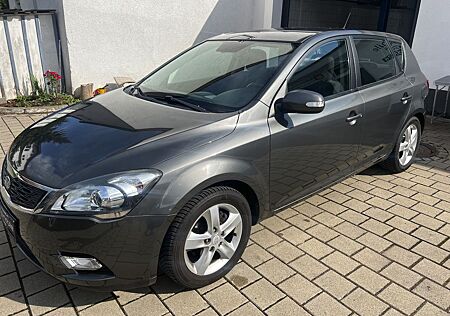 Kia Cee'd /Ceed1.4 CVVTSpirit TEMPOMAT KLIMA TUV NEU