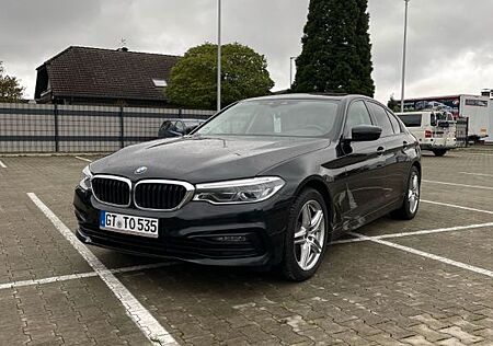 BMW 520 5 Lim. d Sport Line*AHK*Schiebed.*Ambientebl