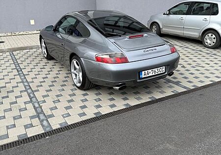 Porsche 996 Carrera Coupé Carrera