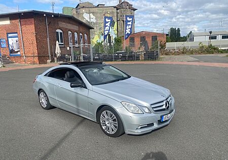 Mercedes-Benz E 350 Coupé CDI BlueEFFICIENCY AVANTG....