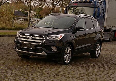 Ford Kuga Titanium 4x4 TÜV NEU VOLL S-HEFT 1 HSND AHK