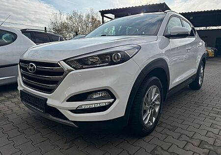 Hyundai Tucson 1.6l KLIMA NAVI KAMERA ASSISTENTPAKET LED