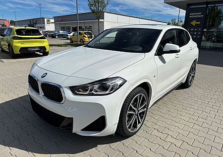 BMW X2 sDrive 20i M Sport AHK Pano Navi SHZ RFK 19''