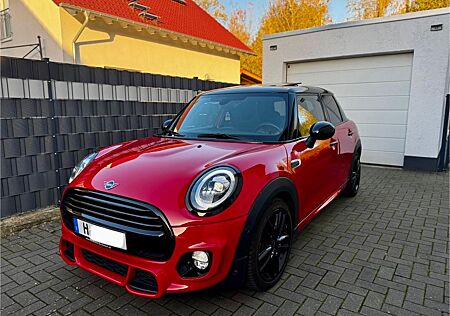 Mini Cooper / John Works Trim (JCW)