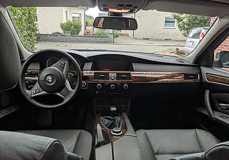 BMW 523i - FL