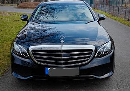 Mercedes-Benz E 300 de Autom.-