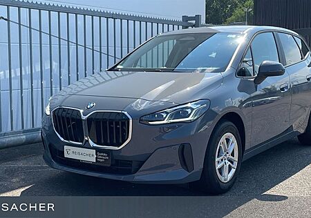 BMW 218i A Active Tourer AHK RFK LCPlus